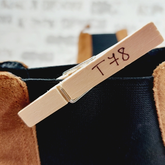 New Caslon Miller Brown Suede Pull On Water Resistant Lug Chelsea Bootie T78 - Picture 11 of 11